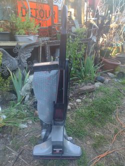 Working Vintage Kirby II Deluxe Upright Vacuum Cleaner 