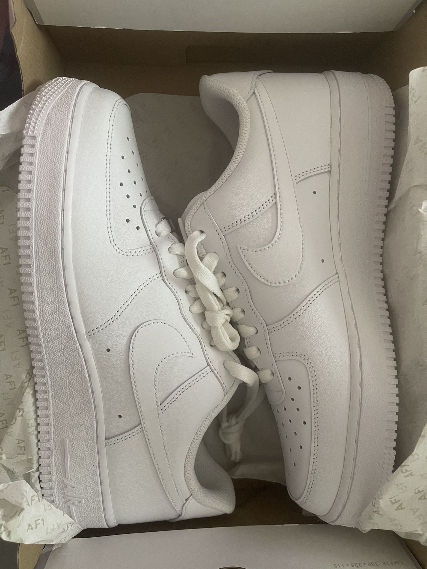 BRAND NEW Airforce MEN 9.5