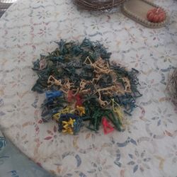 Lot 123- Plastic Army Men