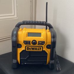 Dewalt Radio(No Bluetooth)
