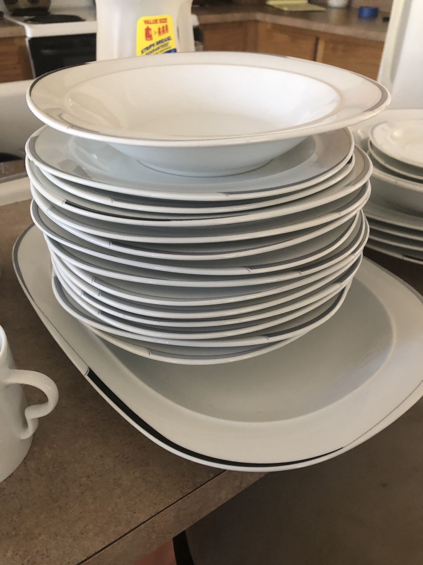 Plate and cup set