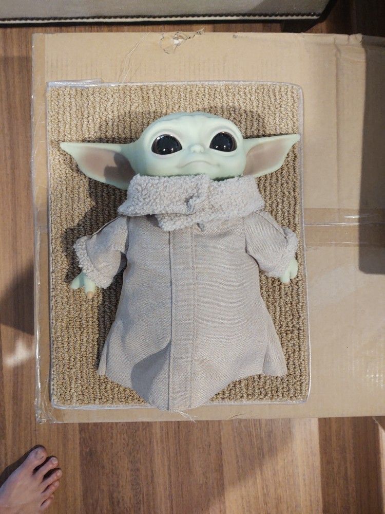 The Child Baby Yoda Doll Star Wars The Mandalorian