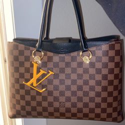 LV BAG for Sale in Riverside, CA - OfferUp
