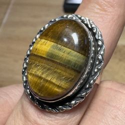 Beautiful 925 Mexican Silver Taxco Style Ring 