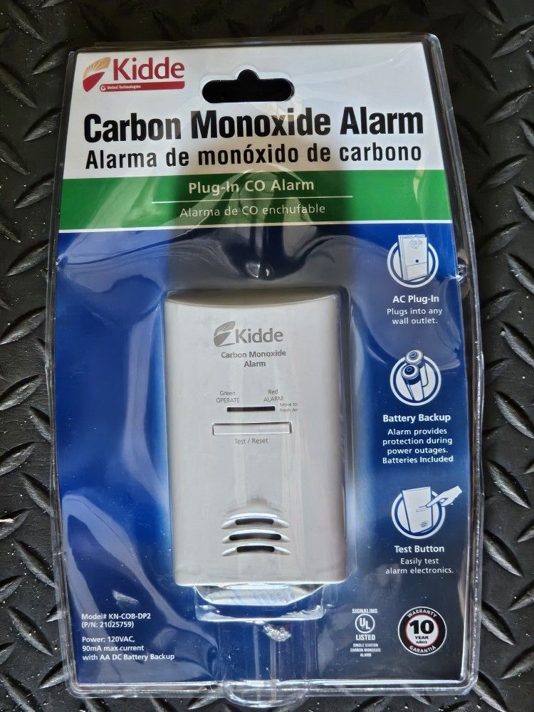 Kiddie Carbon Monoxide Alarm, Plug In W/ AA Battery Backup