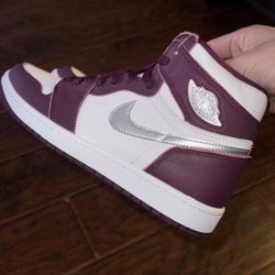Jordan 1 Boredeaux