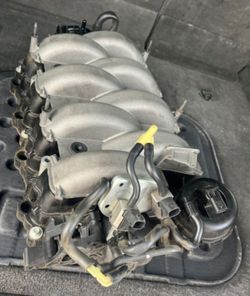 2018-2022 MUSTANG GT intake Manifold $275