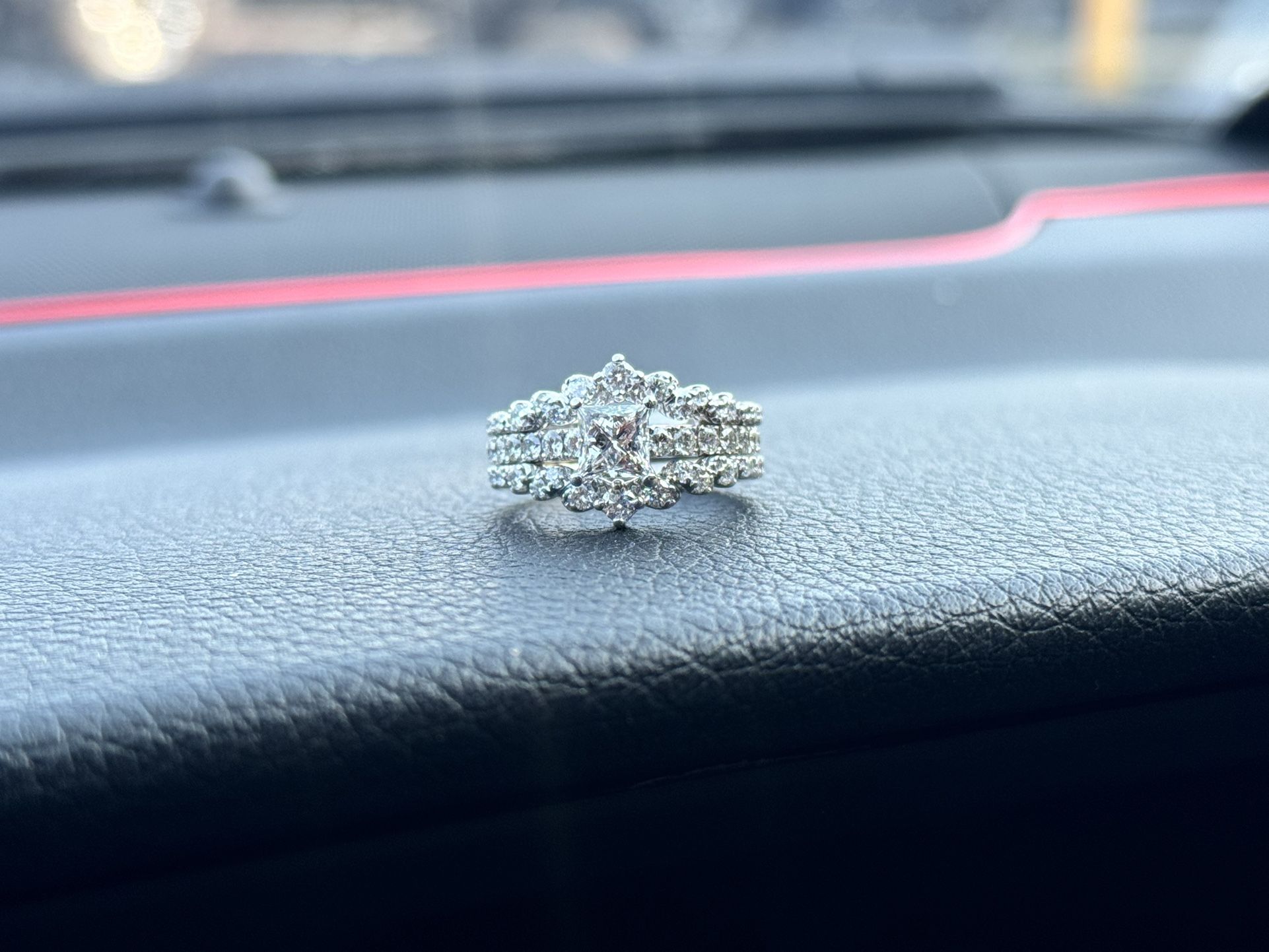 2k Leo diamond princess cut Wedding Ring