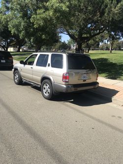 2000 Nissan Pathfinder Runs great!!!