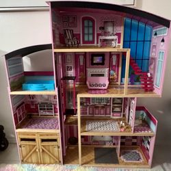 KidKraft Dollhouse 