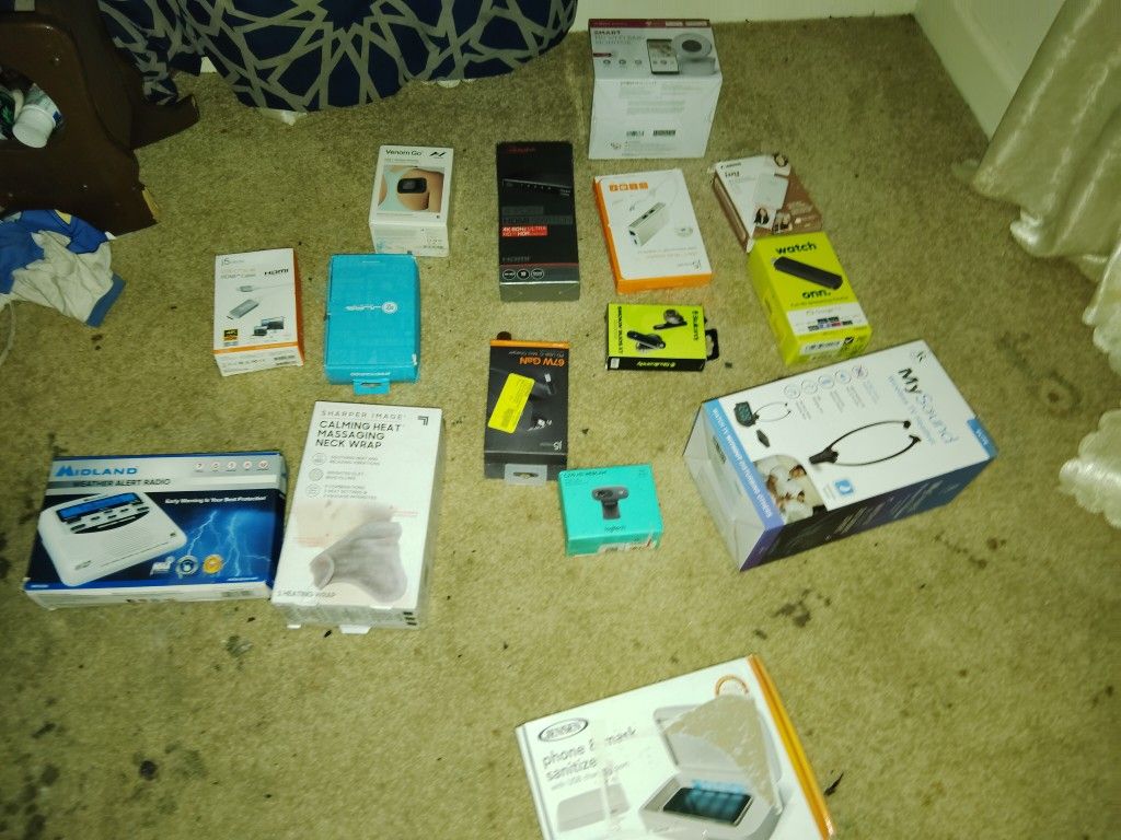 Electronics Sale All Brand New See Something You Interested In Message Me Will Sell All Items In Picture For Discount Price 
