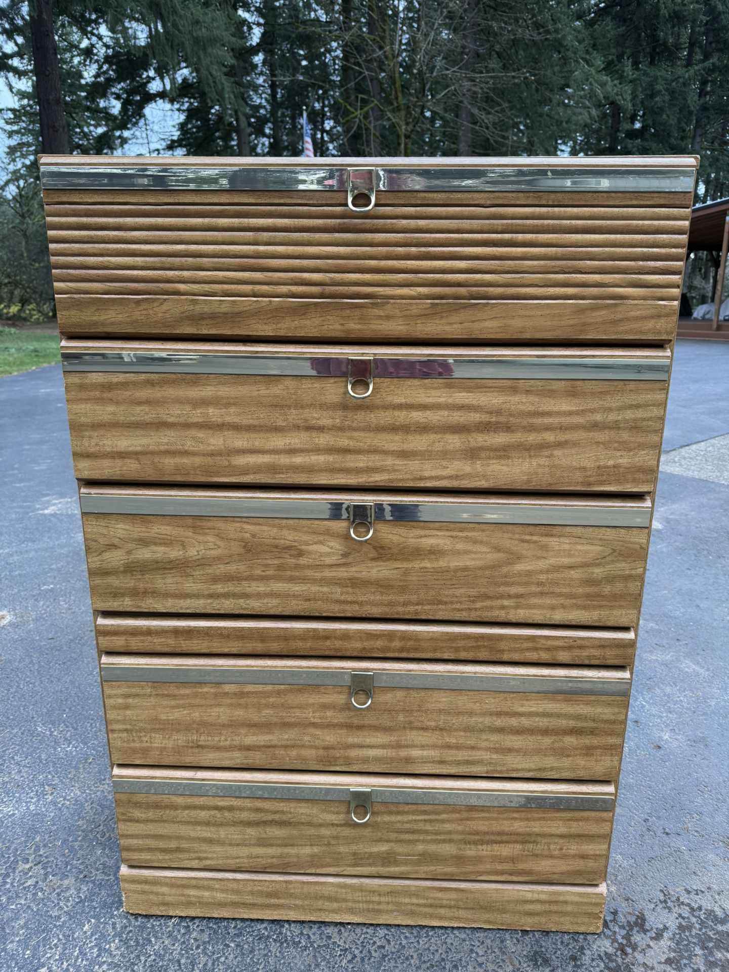 Dresser With 5 Drawers