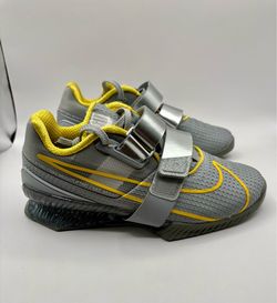 Nike Romaleos 4 Weightlifting Shoes Grey Yellow Mens Size 4.5 / Fits Womens 6