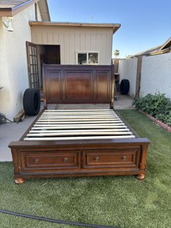Bed With 2 Dressers For $120