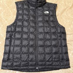 The North Face THERMOBALL Men’s Large Vest