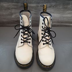 Dr. Martens White Leather Combat Boots 11821 Women’s Size 7