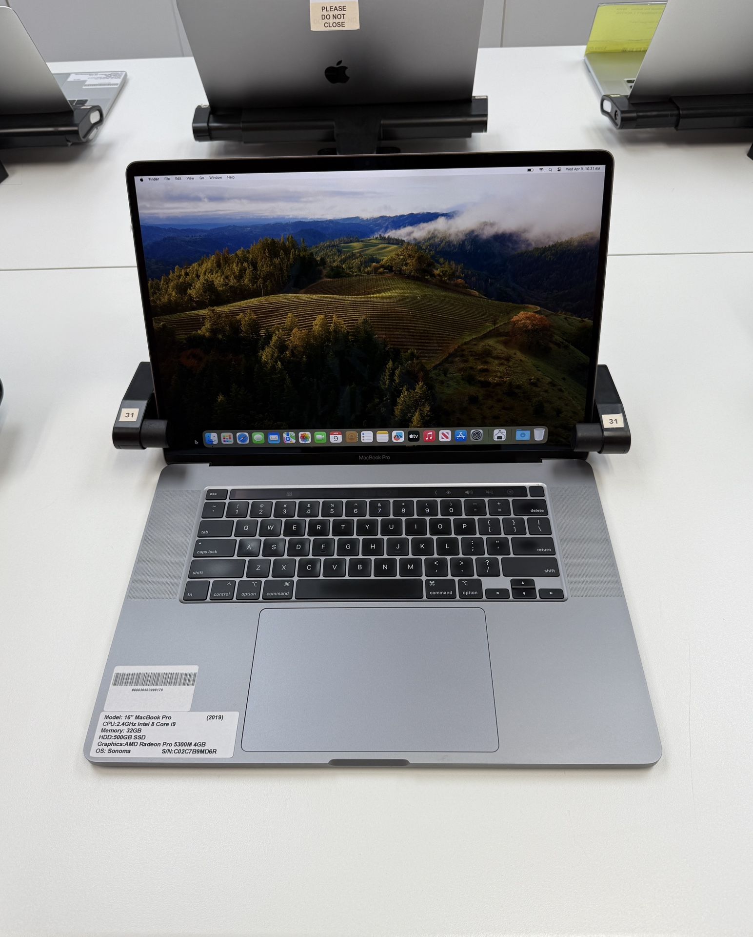 16 MacBook Pro Touchbar 32GB RAM*512GB Intel Core i9