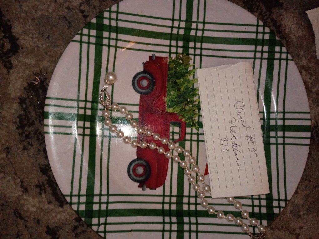 Pearl Necklace 10.00