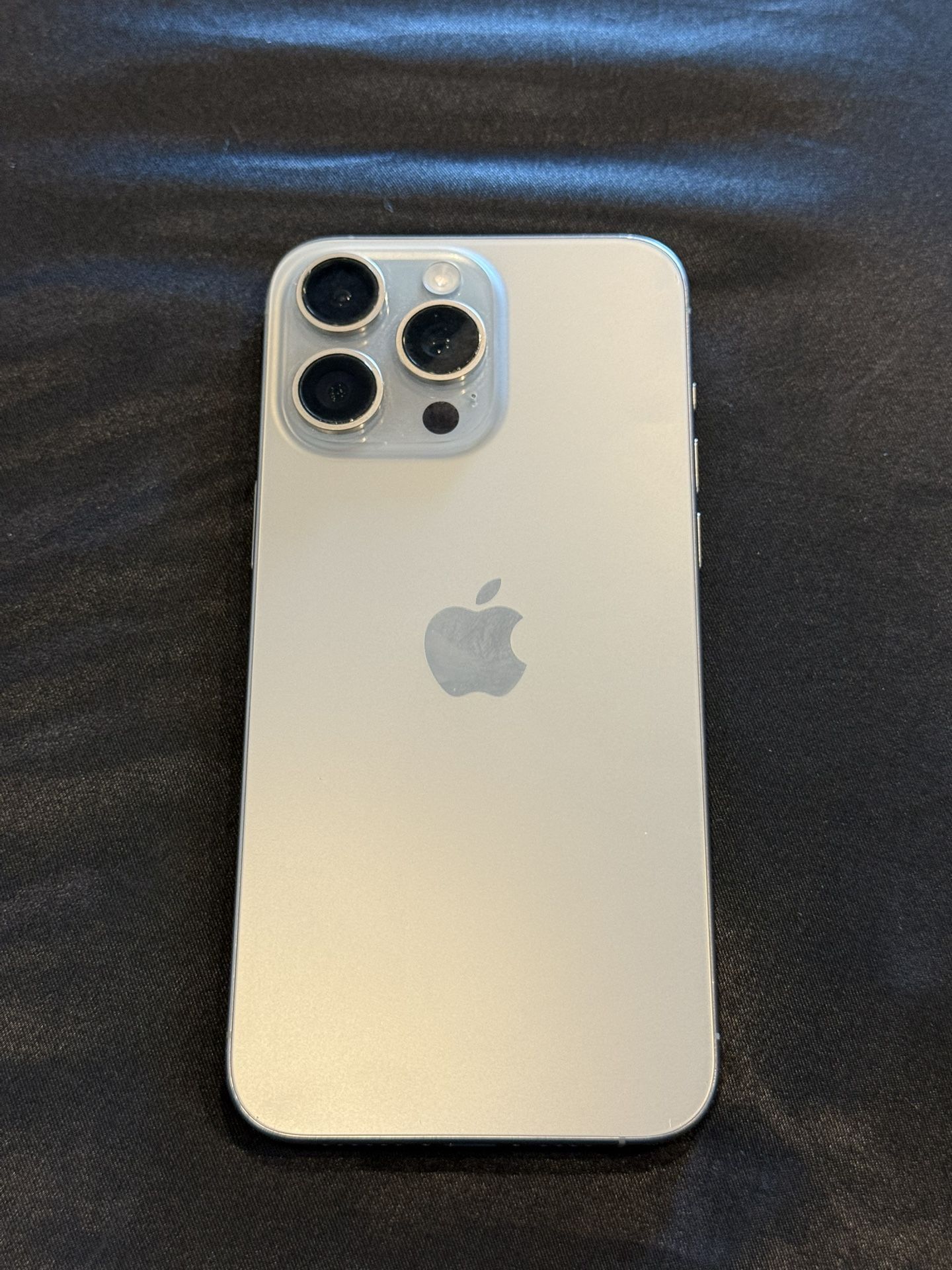 iPhone 15 Pro Max 256 GB Titanium 