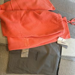 Coral Essentials Uncuffed Sweatpants Size Medium NEW