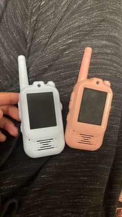 2 kid walkie talkies