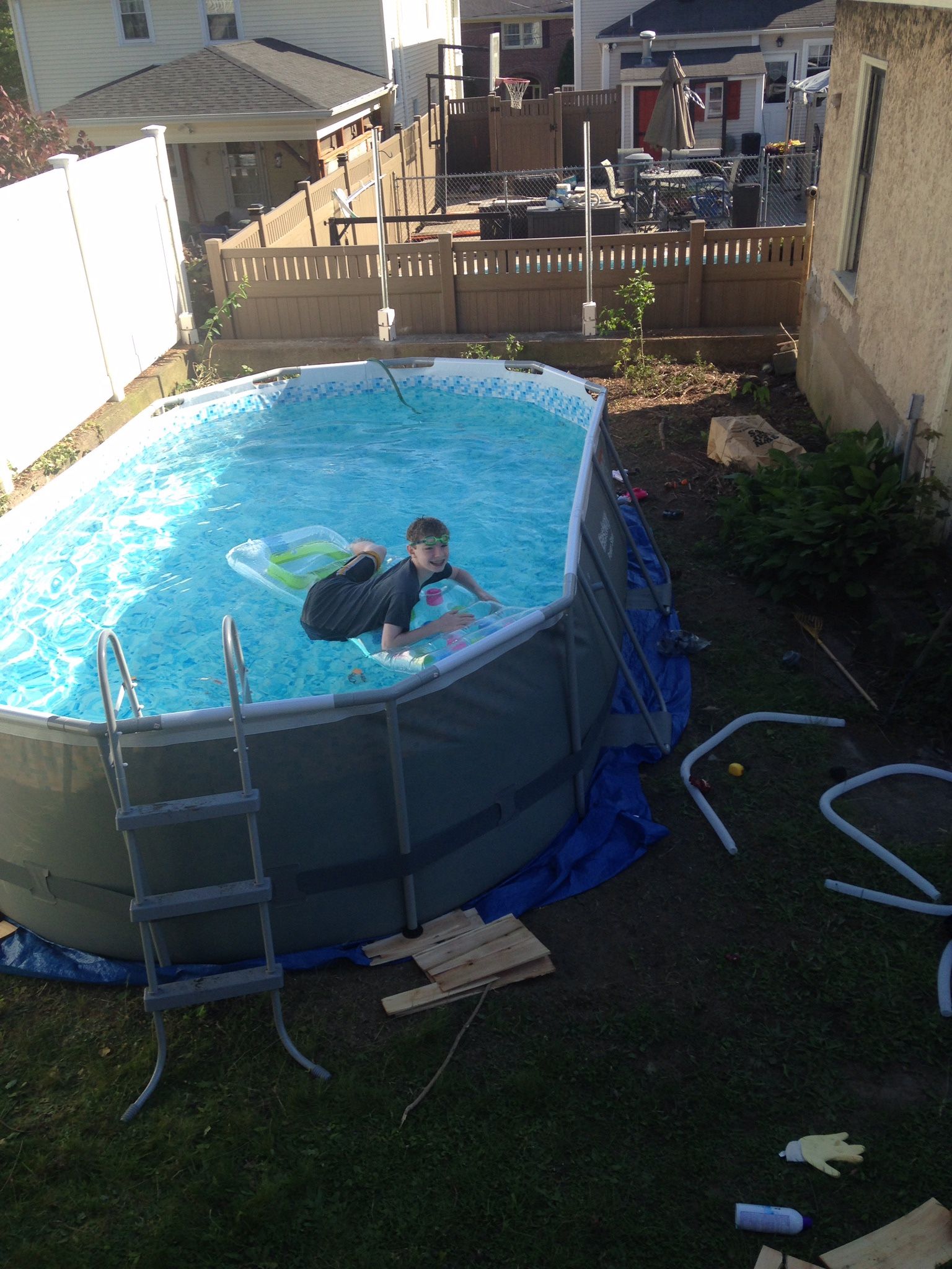 Pool And Ladder 