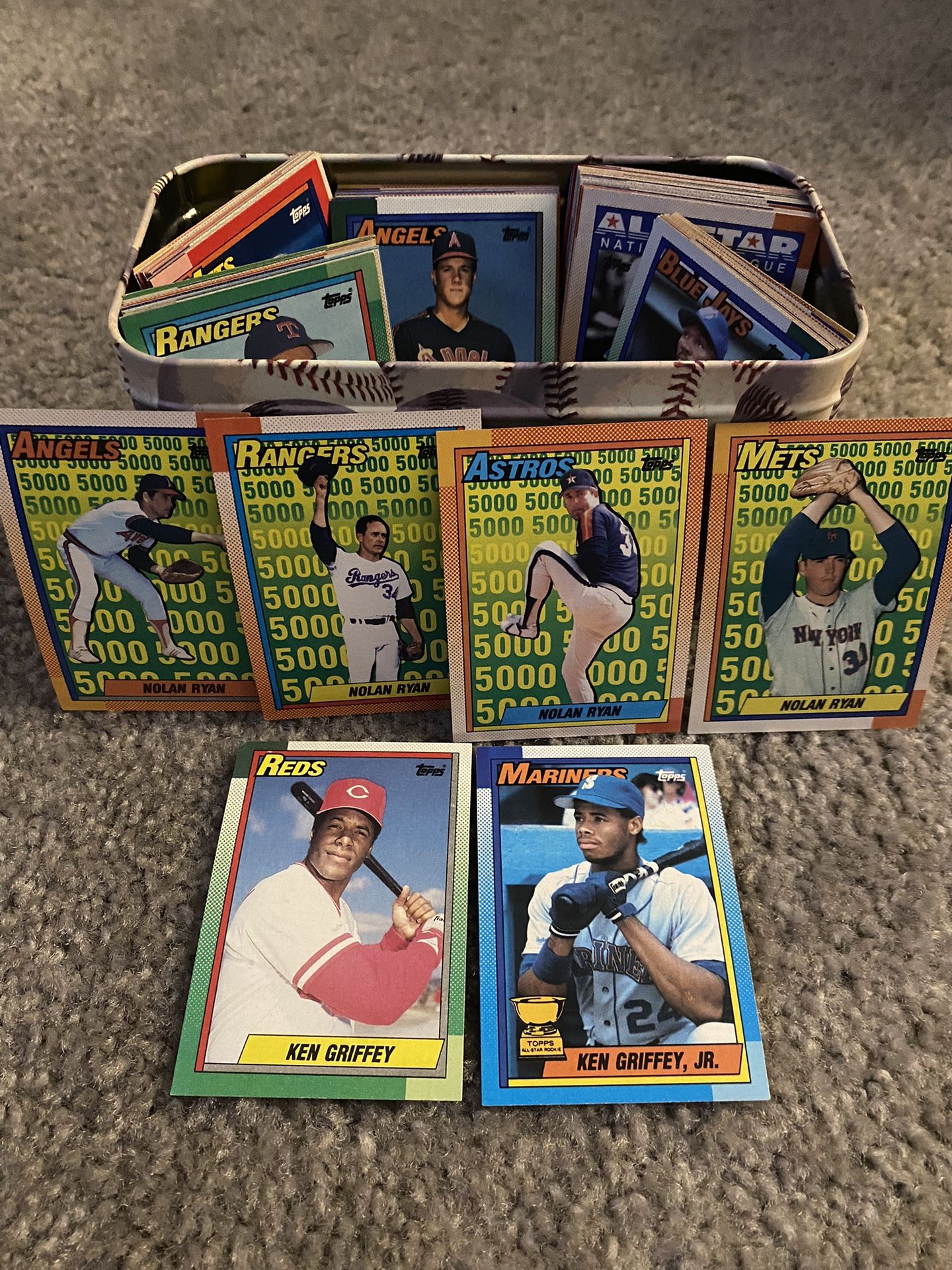 The Major League Baseball Card Collectors Kit