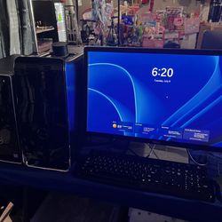 Desktops. MacBooks Laptops iPads
