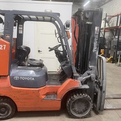 Toyota 8,000 LB Propane Forklift Fork Lift Lift Truck Hi Lo