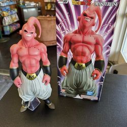 Super buu figure