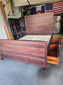 Four drawer storage queen bed