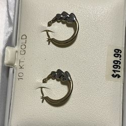 heart gold hoop earrings