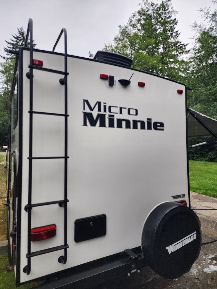 2018 Winnebago Bunkhouse Travel trailer with Slideout. for Sale in Gig Harbor, WA OfferUp