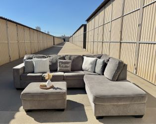 Gray Sectional Sofa with Ottoman
