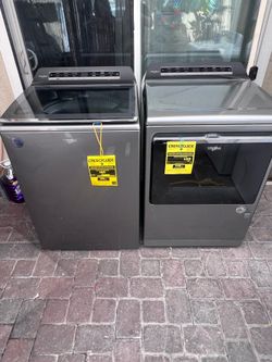 Washer and Gas dryer stainless steel like New