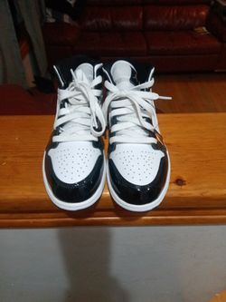 Air Jordan 1 Mid Sz. 3Y $45 Obo Brand New No Box