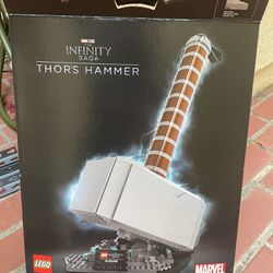 Legos! Thor’s Hammer, Daily Bugle, R2D2