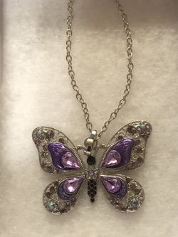 Women’s sterling silver plated purple butterfly rhinestone necklace 24” no refunds