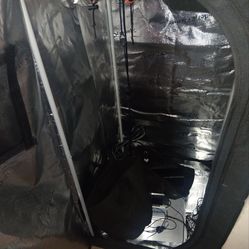 Spider Farmer Grow Tent