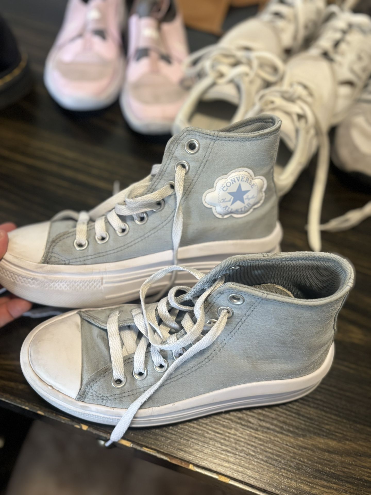 Girls Converse Platform Size 4Youth 