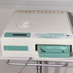 Sterilizer  Scican Statim 2000