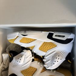 Air Jordan 6 Retro (Yellow Ochre) Men’s Size 9.5
