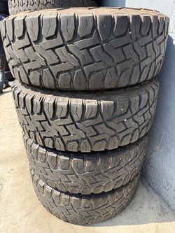 35x12.50r18 Toyo RT tires en excelentes condiciones de vida las 4