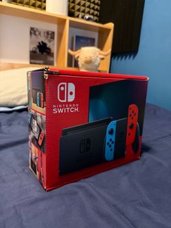 Nintendo Switch in Box