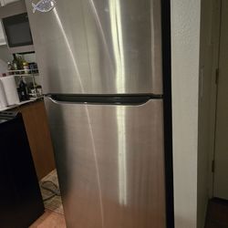 Refrigerator,