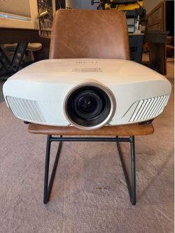 Epson PowerLite Home Cinema 5040UBe 4K HDR Projector – Wireless HDMI – Excellent Condition