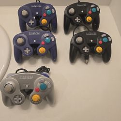 Gamecube Controllers 