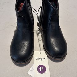 NEW WITH TAGS GIRLS BALCK BOOTS SIZE 11 