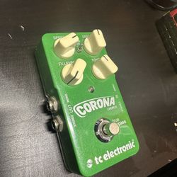 Corona Chorus Guitar Pedal