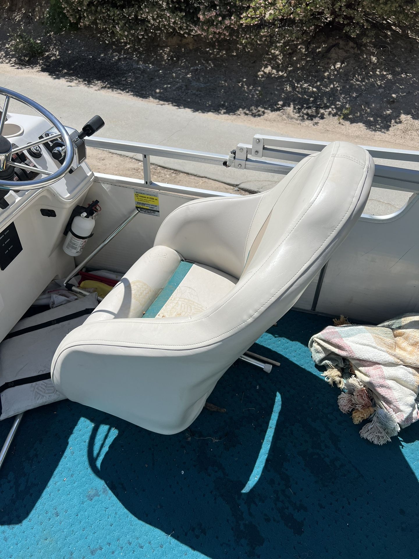 Pontoon Boat Captains Chair And Base for Sale in Lake Arrowhead, CA